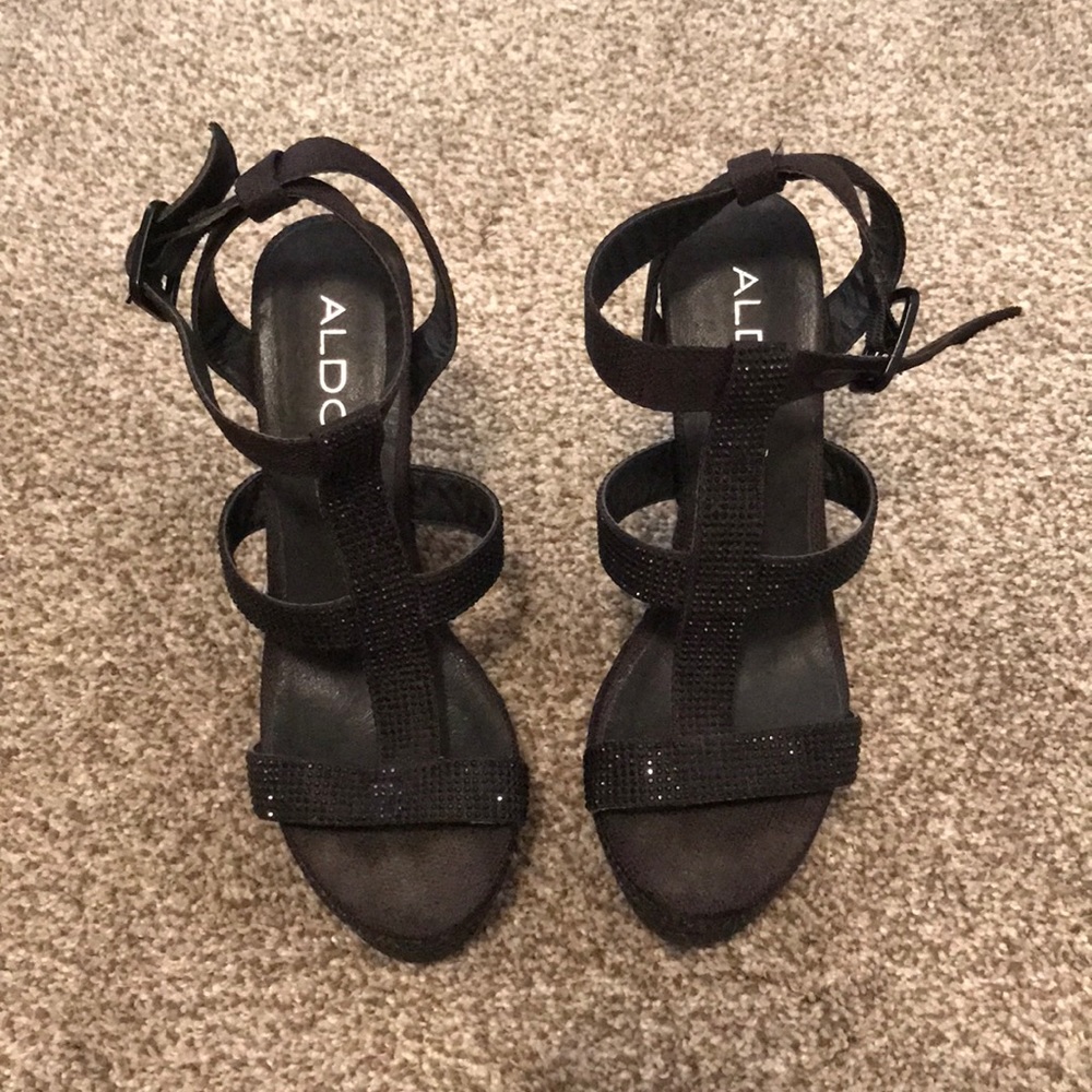 Aldo wedges